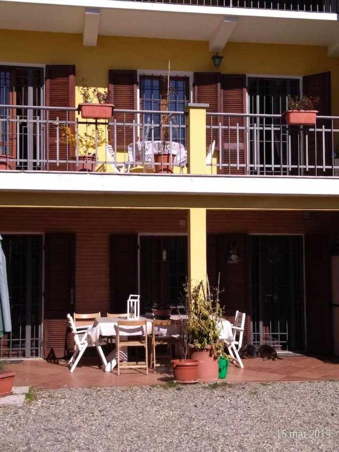 Beb Infamiglia Bed & Breakfast Cascinette Exterior photo